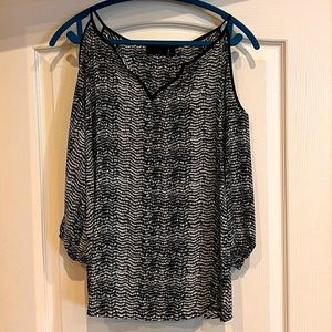 Apt 9 cold shoulder top